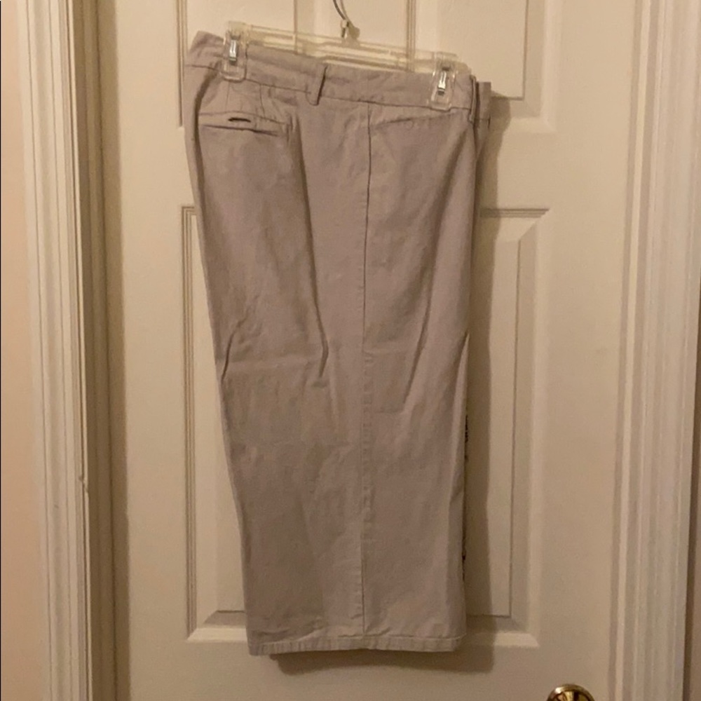 Tan Size 18 Venezia Crops with detail appliqué